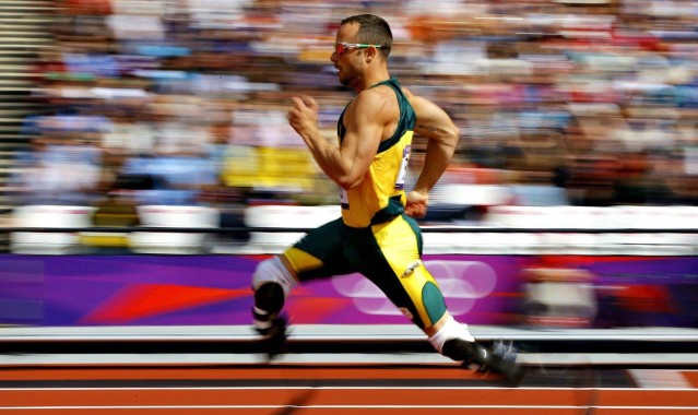 【爱游戏官方入口】国际足联开出重磅罚单 多名球员因违规遭禁赛