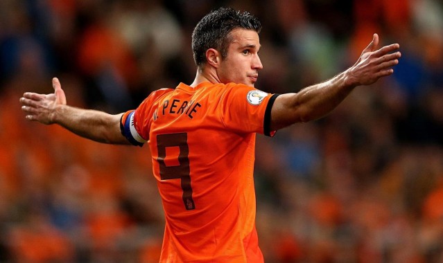 爱游戏官网：英超争冠白热化，曼城、阿森纳、利物浦三强鼎立