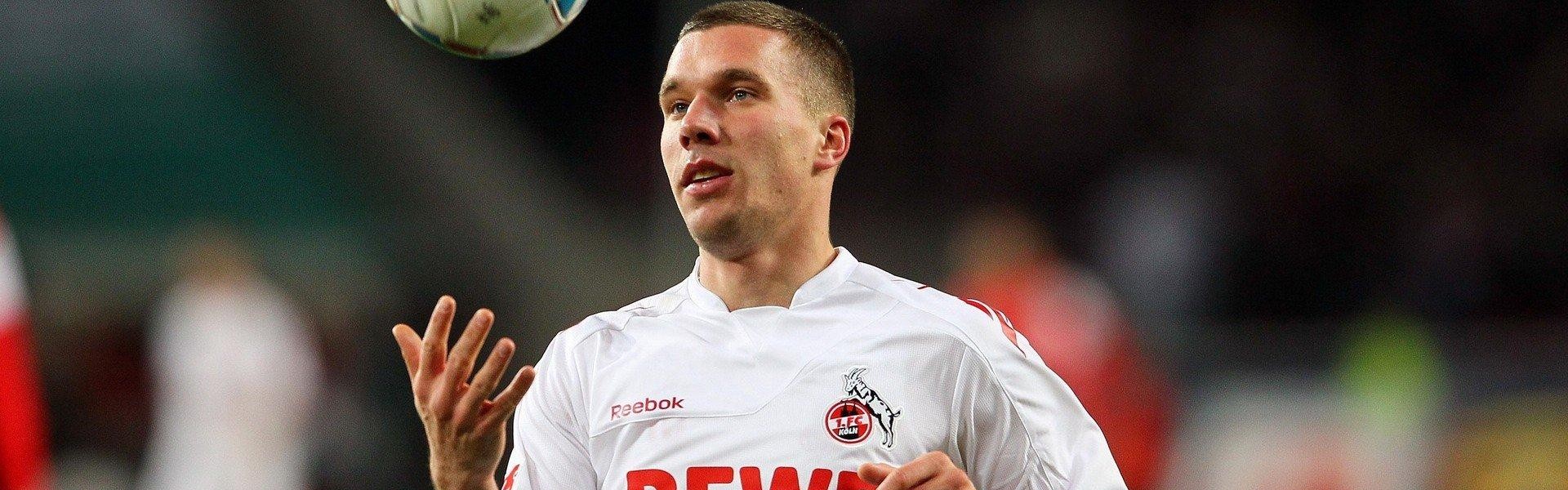 爱游戏官方入口：NBA总决赛激战正酣 勇士队逆转取胜夺赛点