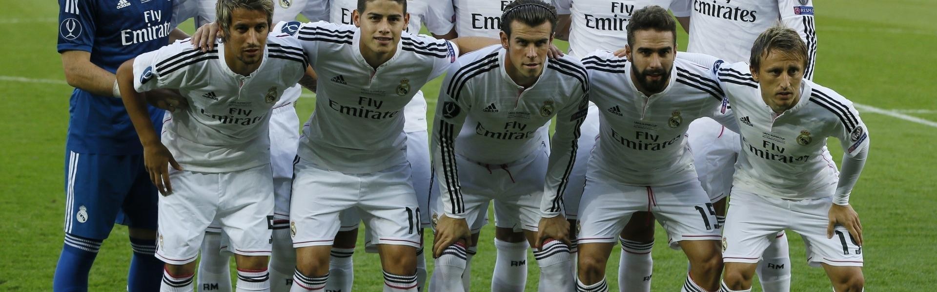 爱游戏体育|阿尔卡拉斯强势晋级温网四强 新生代天王再展王者风范