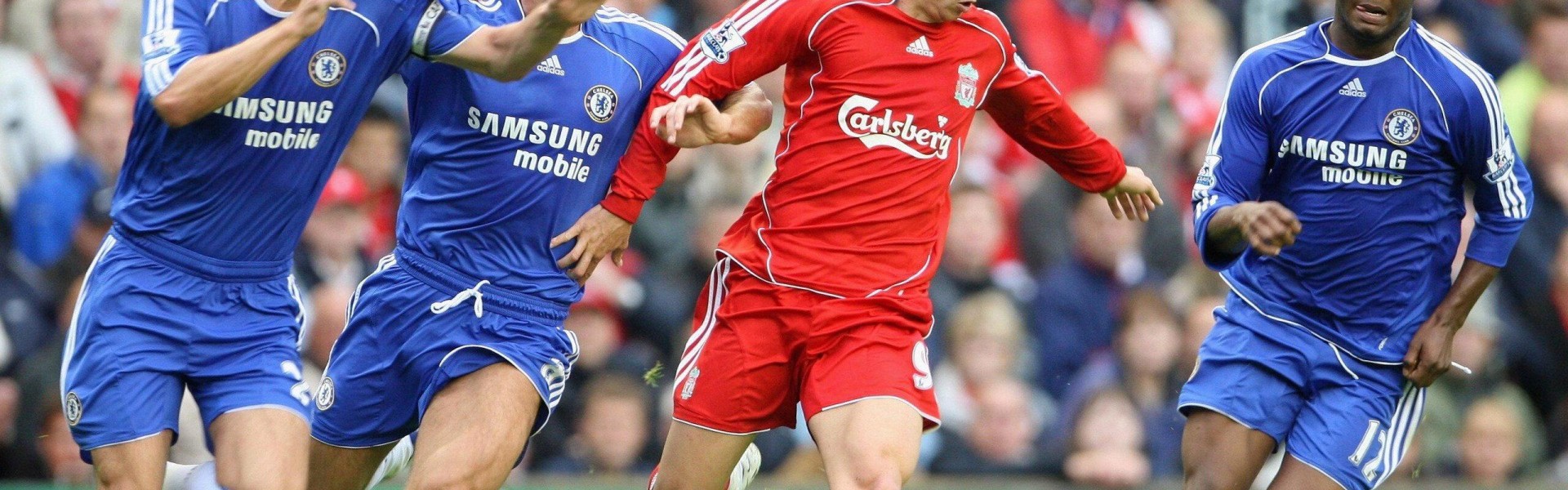 爱游戏官网：C罗梅开二度助利雅得胜利逆转取胜 球迷高呼GOAT致敬传奇