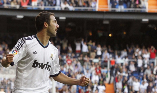 爱游戏官网_世锦赛巅峰对决，新星崛起与传奇卫冕的激情碰撞