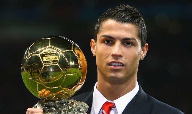 【爱游戏官网】点球大战惊心动魄，加时赛绝杀定胜负